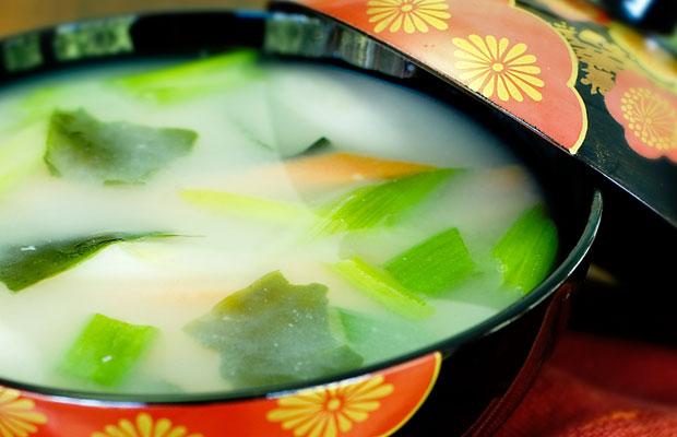 Wakame White Miso Soup